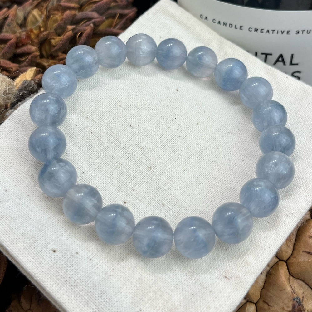 10mm stretchable‎ blue fluorite bracelet
